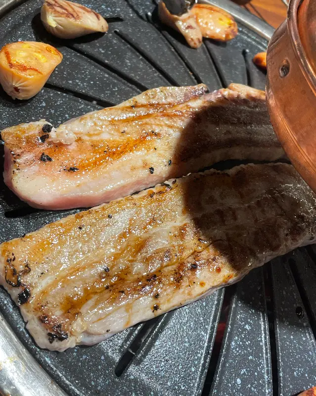 깔끔하게 정돈된 테이블