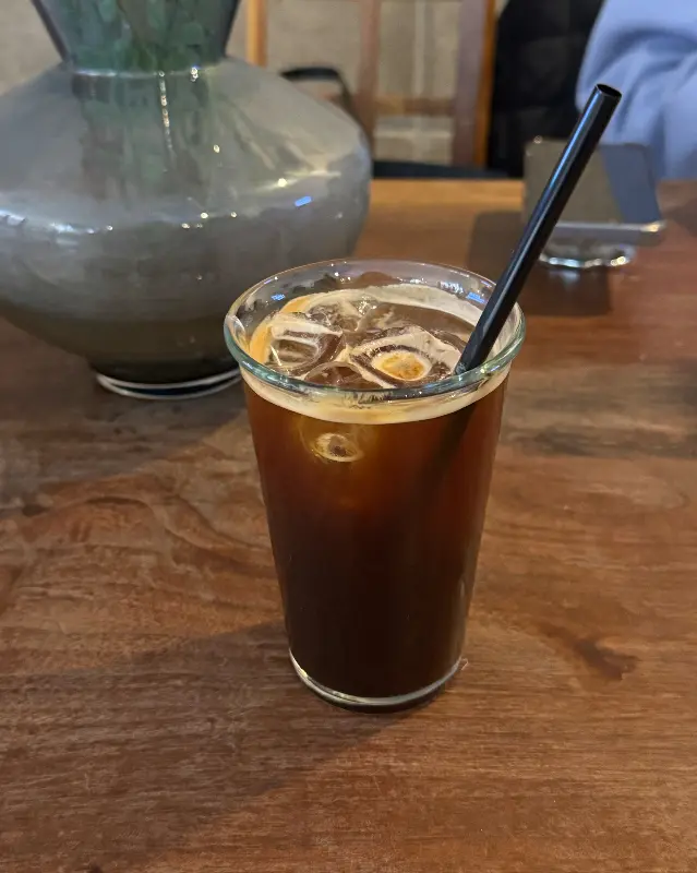 아이스 아메리카노 한 잔