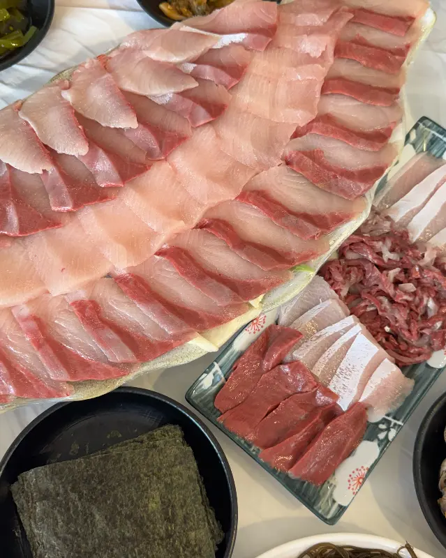 대방어 모듬 한 상