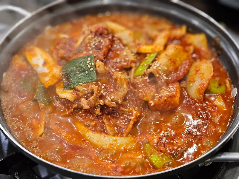 지글지글 익어가는 돼지불백