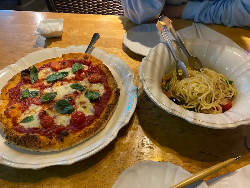 마르게리따 피자, 파스타