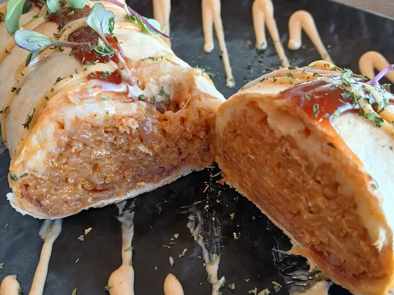 다나 내부 테이블 좌석