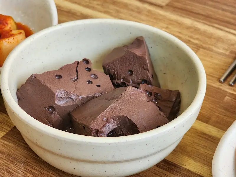 깔끔하고 시원한 콩나물 해장국