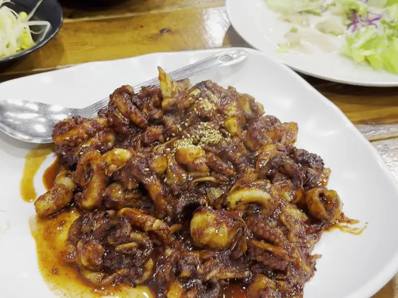 쭈꾸미 볶음과 콩나물