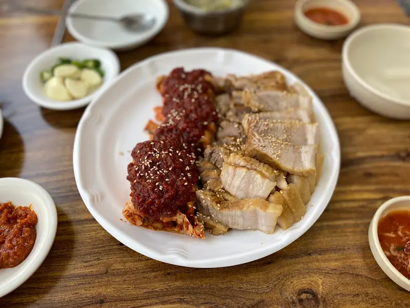 보쌈과 보쌈김치의 환상적인 조화