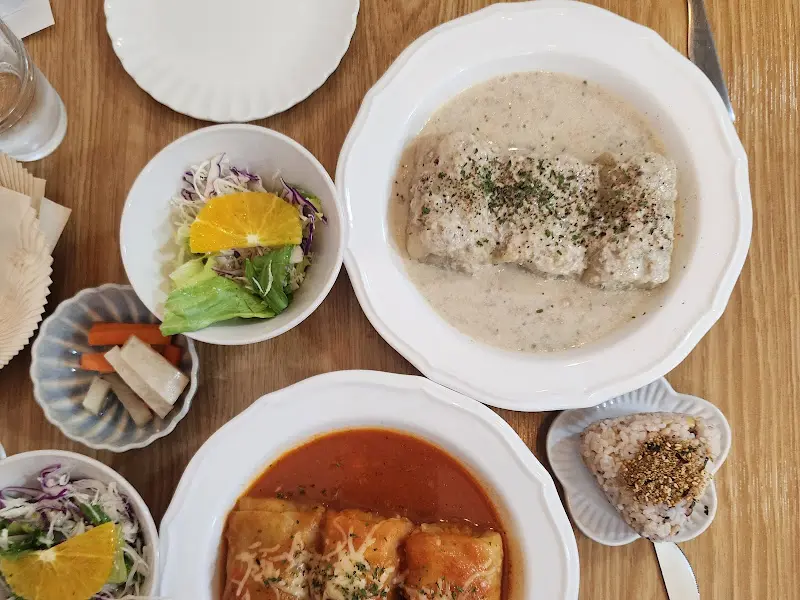 깔끔한 테이블 세팅