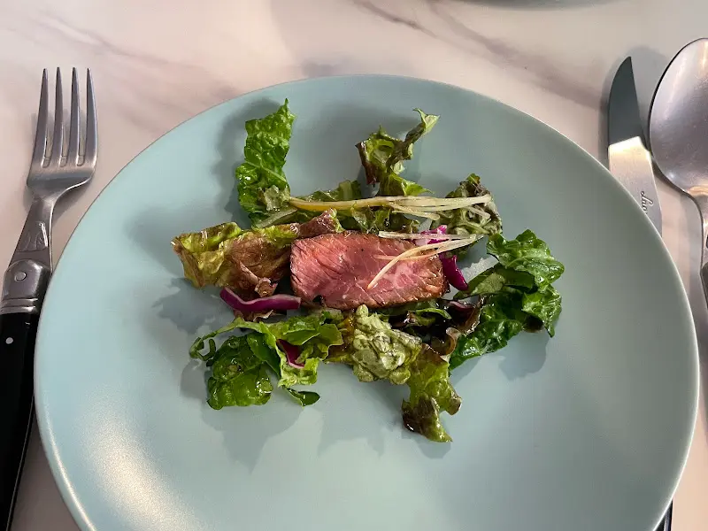 채끝 타다끼 샐러드 또 다른 각도