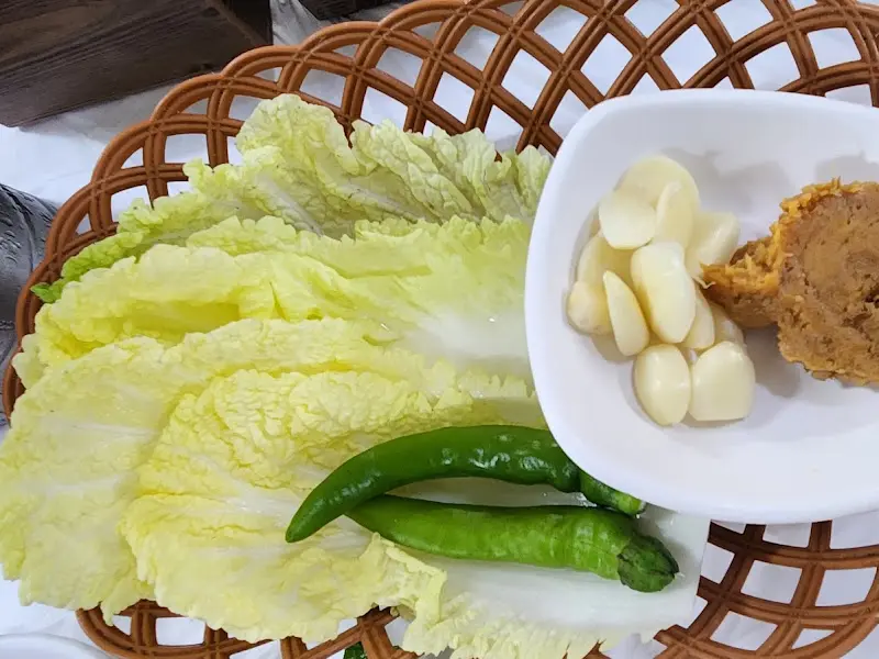 신선한 채소 쌈