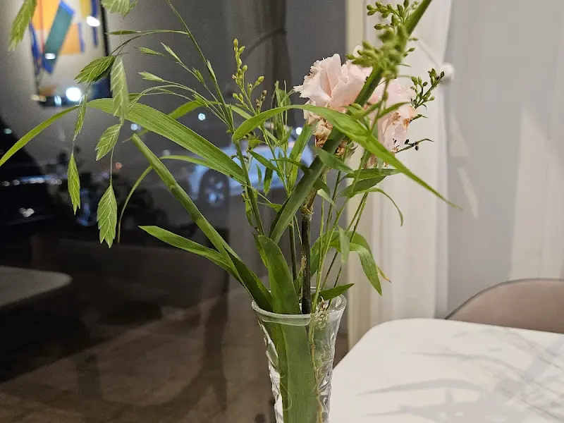 테이블 위의 꽃