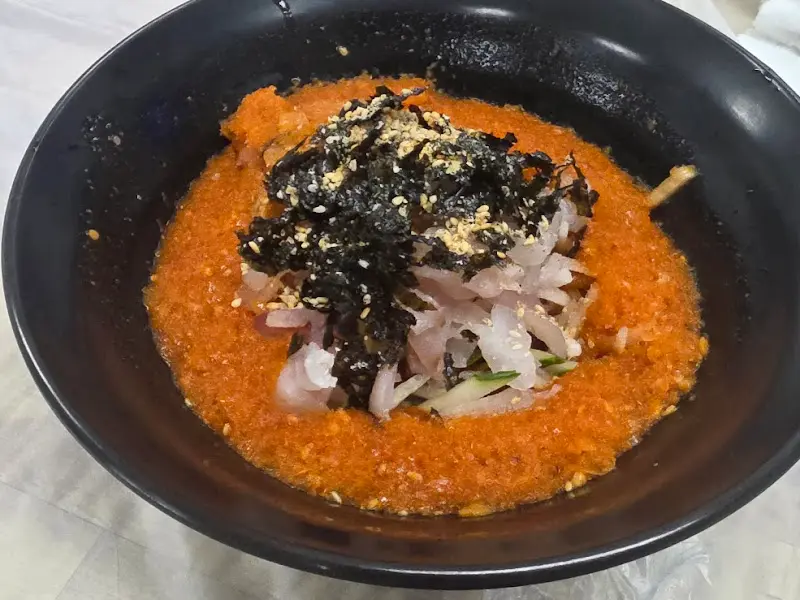 싱싱한 해산물이 가득한 물회