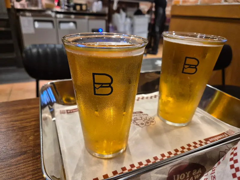 바스버거의 시원한 맥주