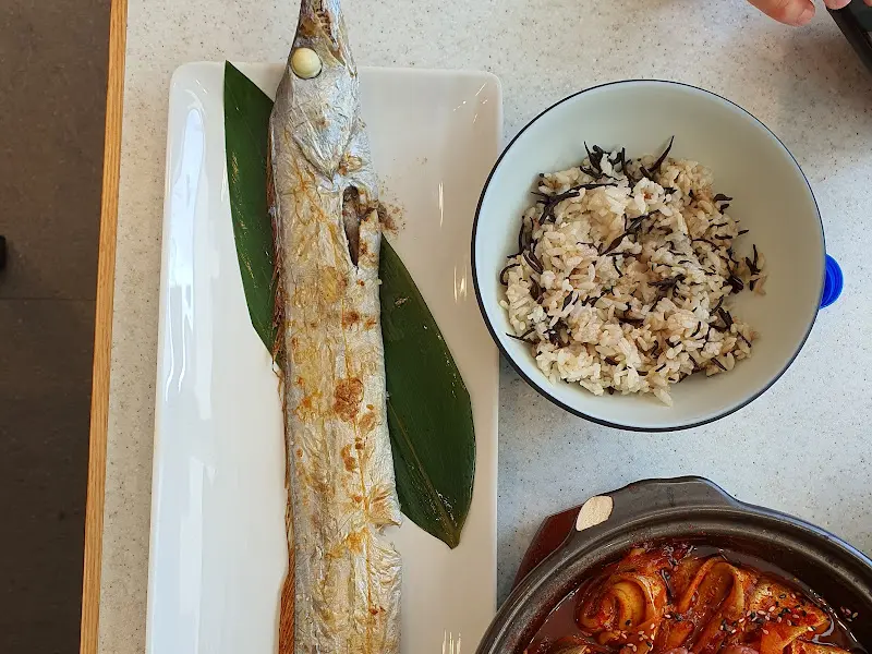 갈치구이와 톳밥