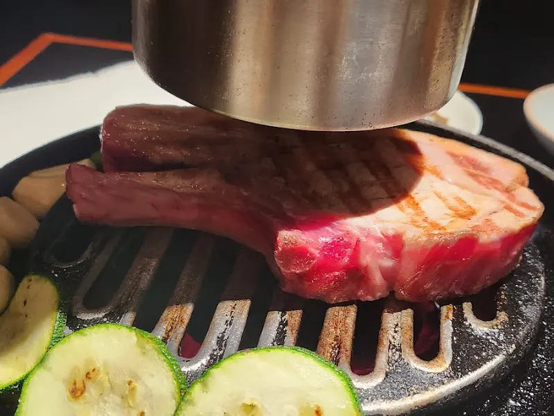 화로 위에서 익어가는 알등심