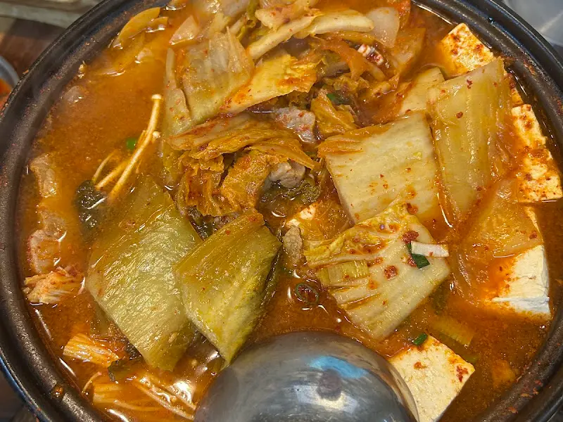 매콤 칼칼한 돼지김치찜
