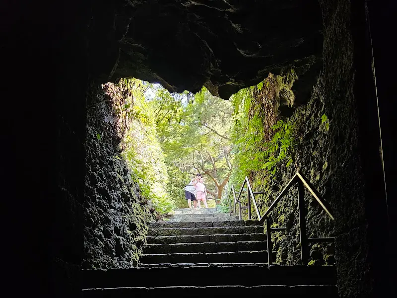 동굴 입구