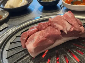 혼밥러, 익산에서 제주 흑돼지 맛을 찾다! 송식당 방문기 – 지역 맛집 탐험