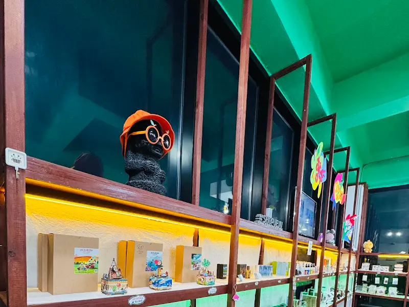 제주 기념품을 판매하는 1층 샵