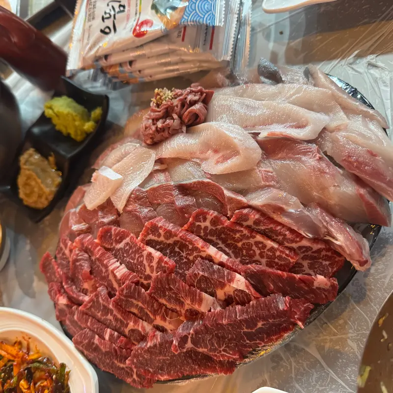 혜자수산 회와 뭉티기