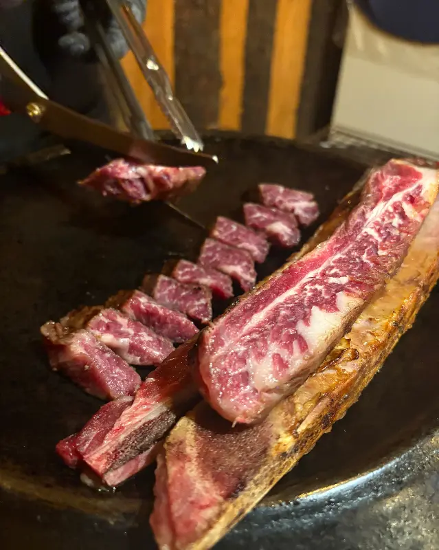 짚불 향 가득한 우대갈비