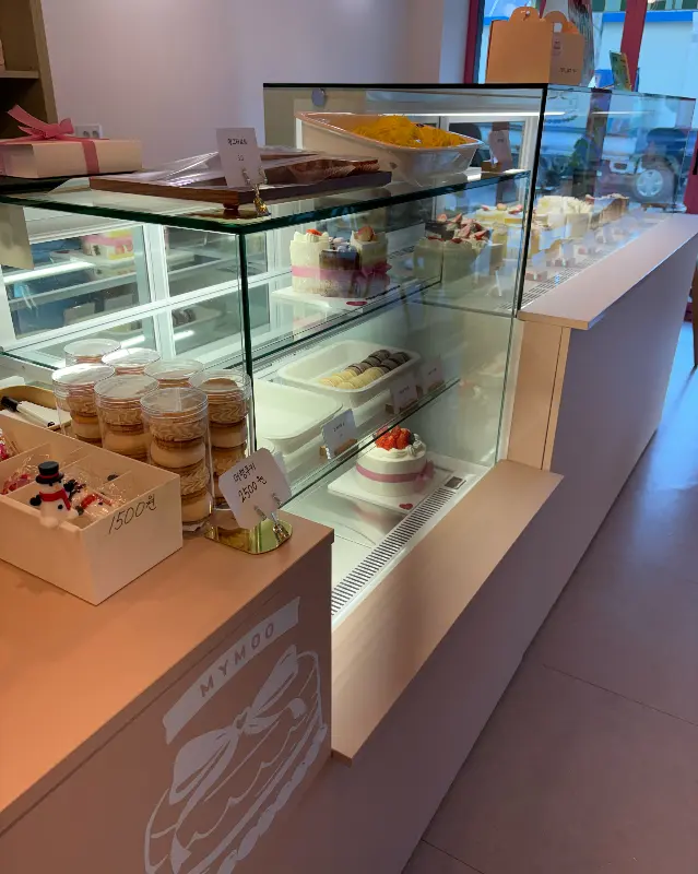 케이크 쇼케이스 전경