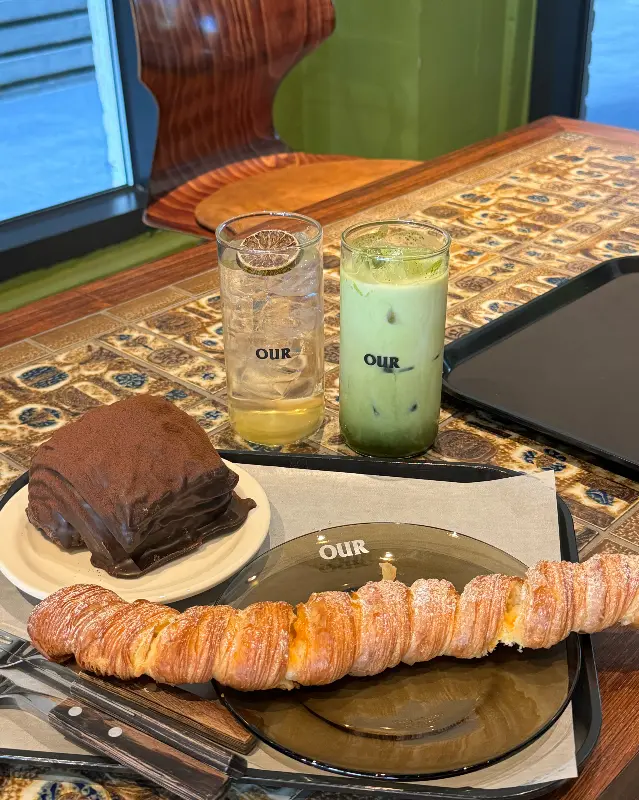 아우어베이커리의 다양한 빵