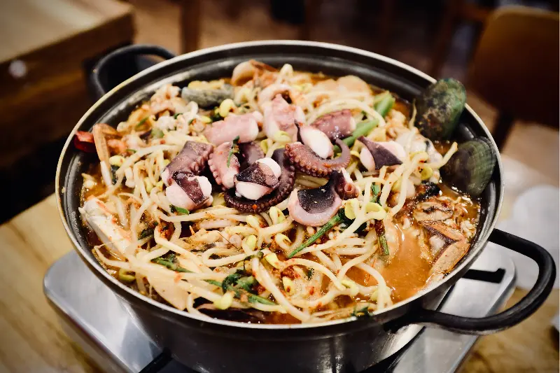 푸짐한 해물탕 비주얼