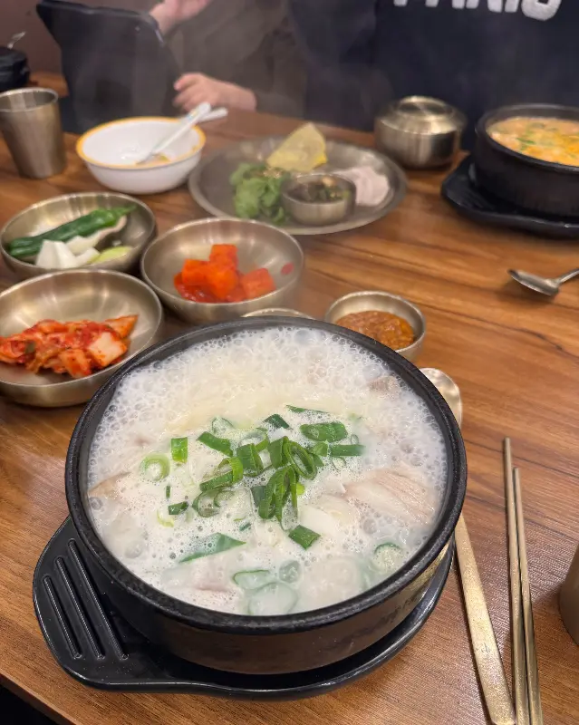 순대국 한 상 차림