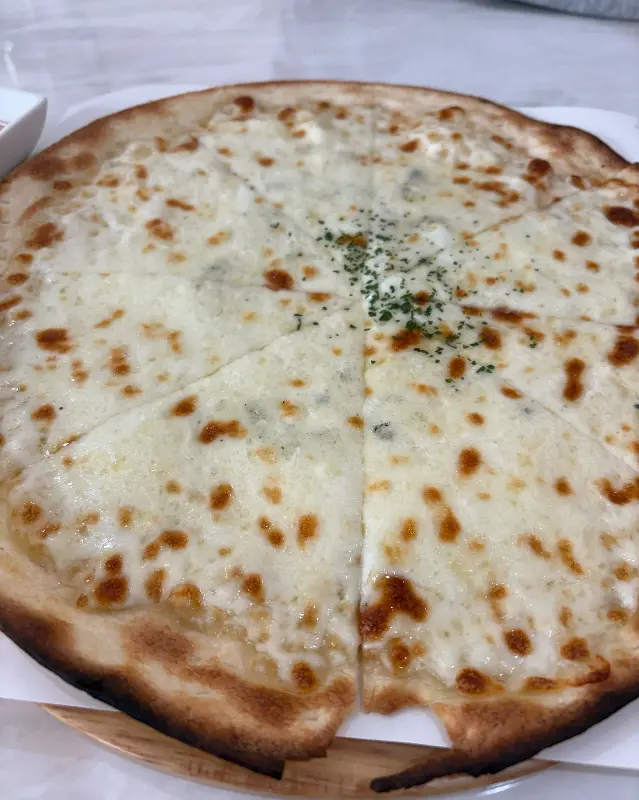 고르곤졸라 피자