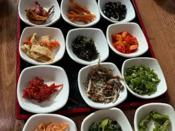 어머니 손맛이 그리울 땐, 포천 쌍용해장국에서 맛보는 추억의 가정식 백반 맛집