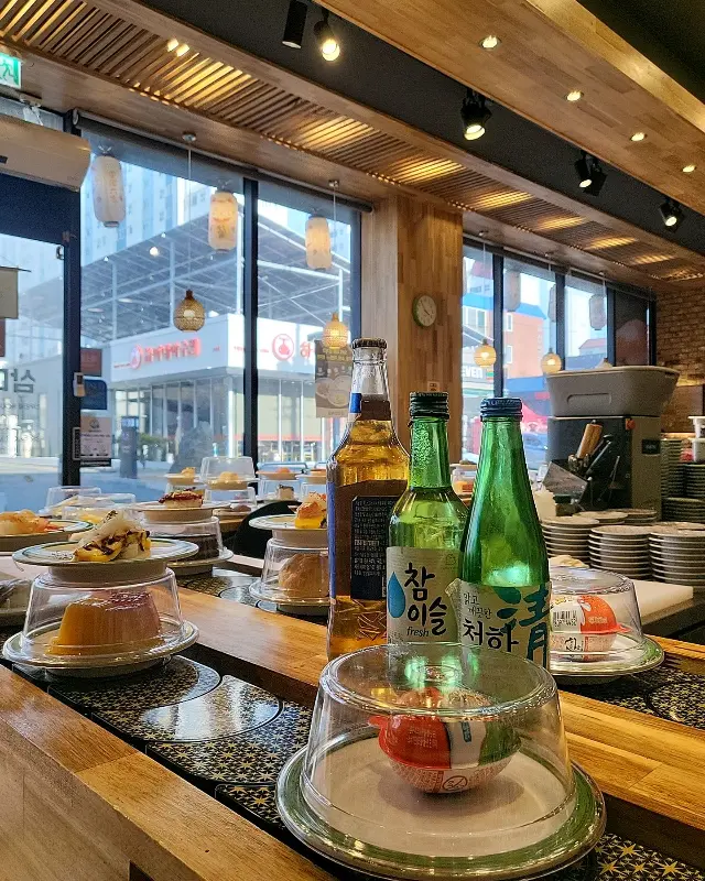 매장 내부 전경