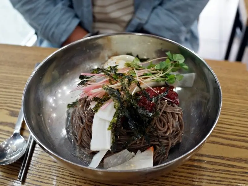 비빔메밀 클로즈업