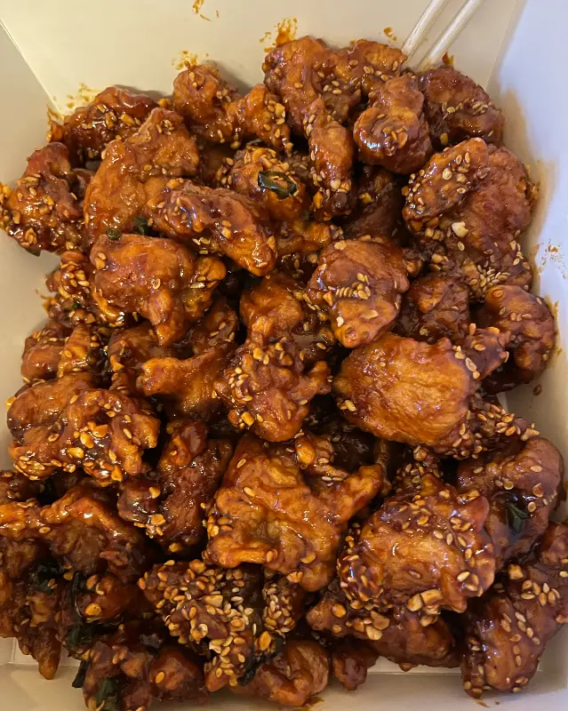 닭강정 푸짐한 양