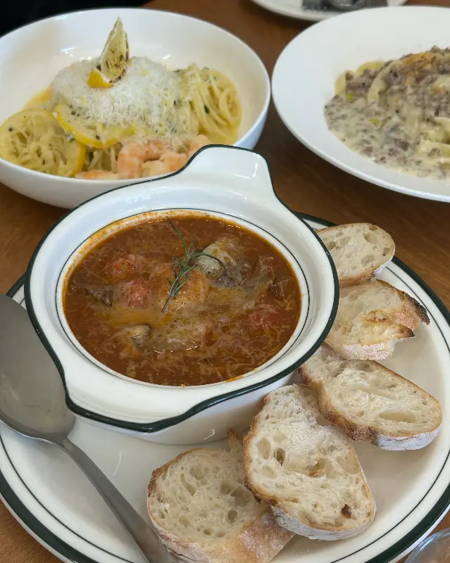 다채로운 메뉴 구성