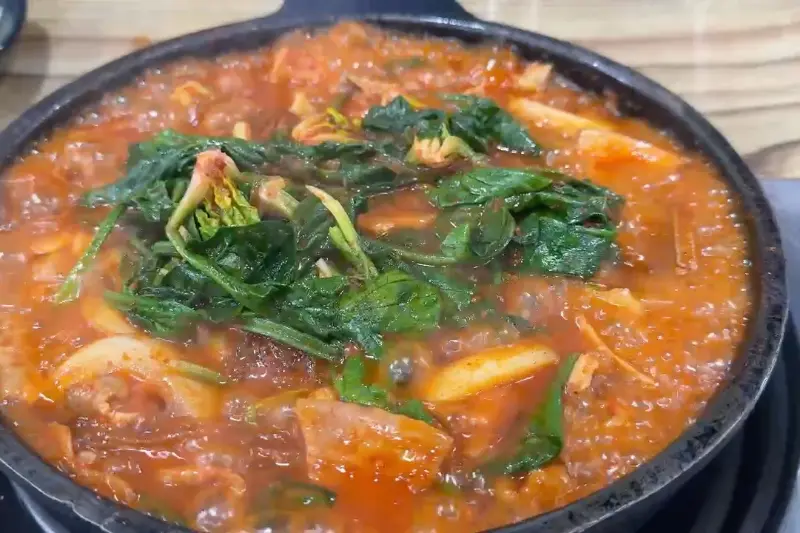 솔밭식당 곱창전골 비주얼