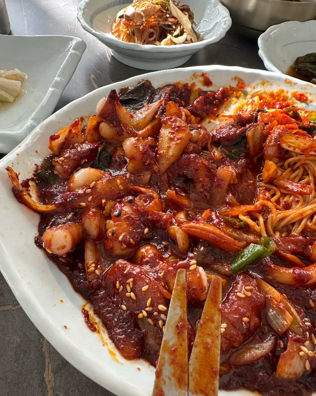 매콤한 낙지볶음