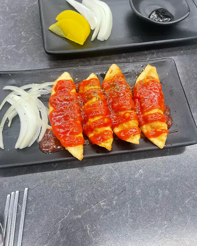 겉바속촉의 정석, 칠리 만두