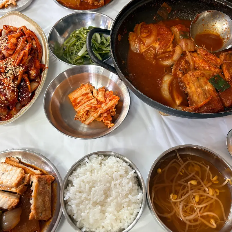 정화식당 한상차림