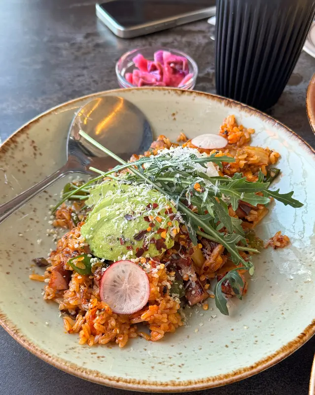 신선한 조개가 듬뿍 들어간 퀸스타운의 봉골레 파스타