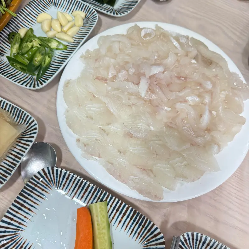 신선함이 느껴지는 모듬회