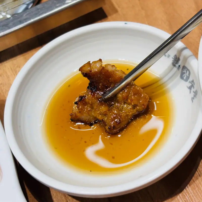 달콤 짭짤한 양념에 푹 찍어 한 입!