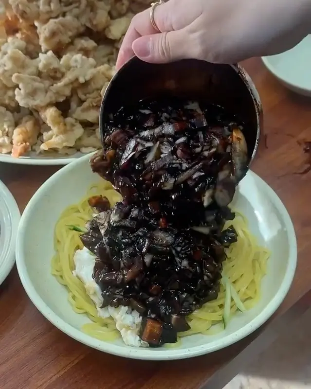 소림각 간짜장 소스 비주얼