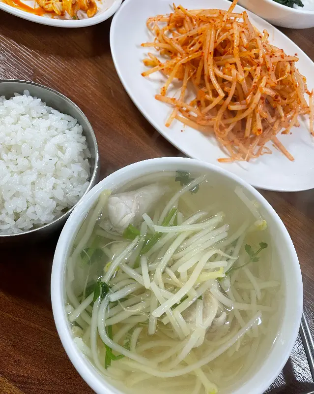 환상적인 복어탕과 밥