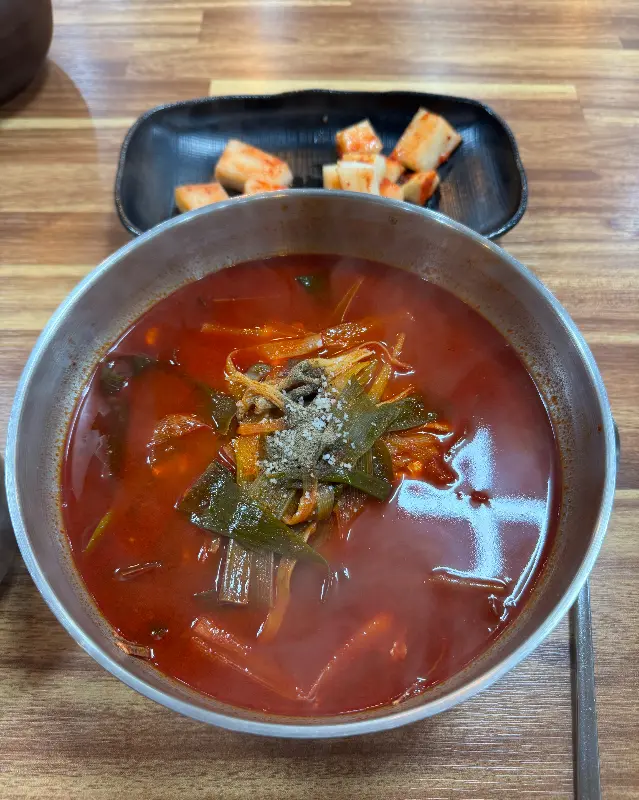 육개장과 환상궁합 깍두기