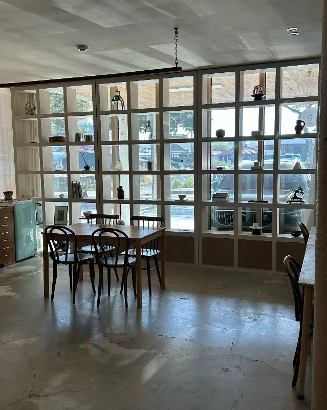 카페 내부 인테리어