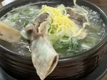뜨끈한 국물이 땡기는 날, 충주에서 만나는 인생 갈비탕 맛집