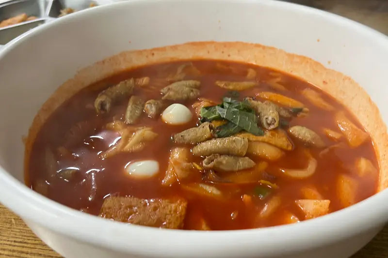 푸짐한 소곱창 떡볶이