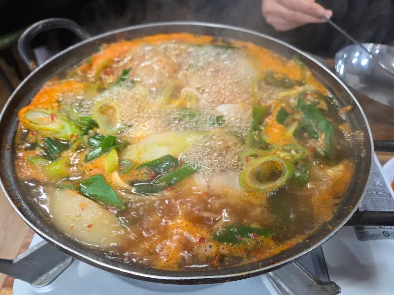 보글보글 끓는 동태탕