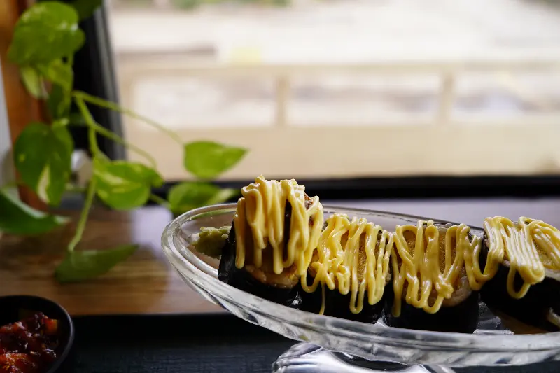 다양한 튀김이 올라간 슌삭카레