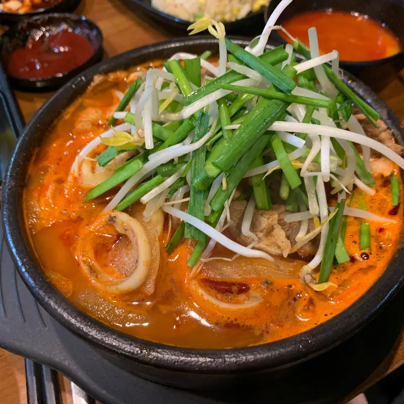 뚝배기 차돌 짬뽕
