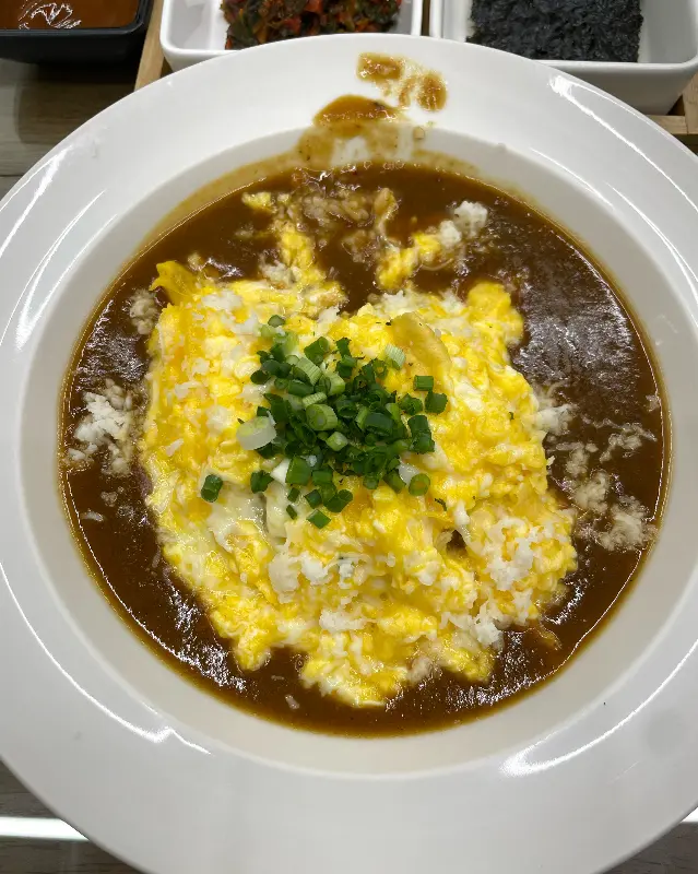 부드러운 오므라이스와 진한 카레의 만남, 오므라이스 카레